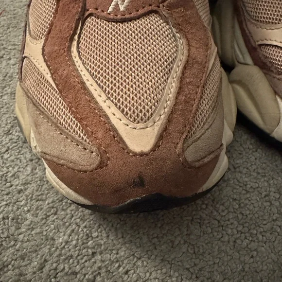 New Balance 9060 - Picture 9 of 10
